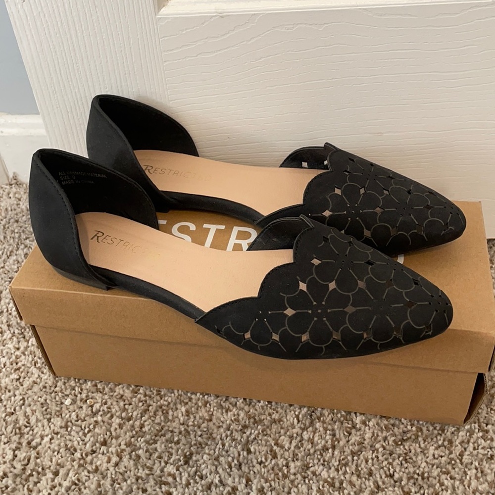Black Flats, Size 9